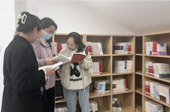 ʫ�ʽ����� ��������԰